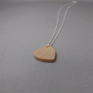 NWOT Handmade wooden heart necklace